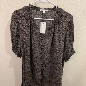 DR2 Black and White Floral Blouse